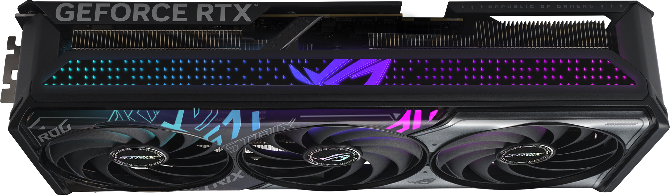 Une carte graphique noire avec trois ventilateurs. Elle possède un éclairage RVB et les textes "GEFORCE RTX" et "ROG STRIX" sont visibles.