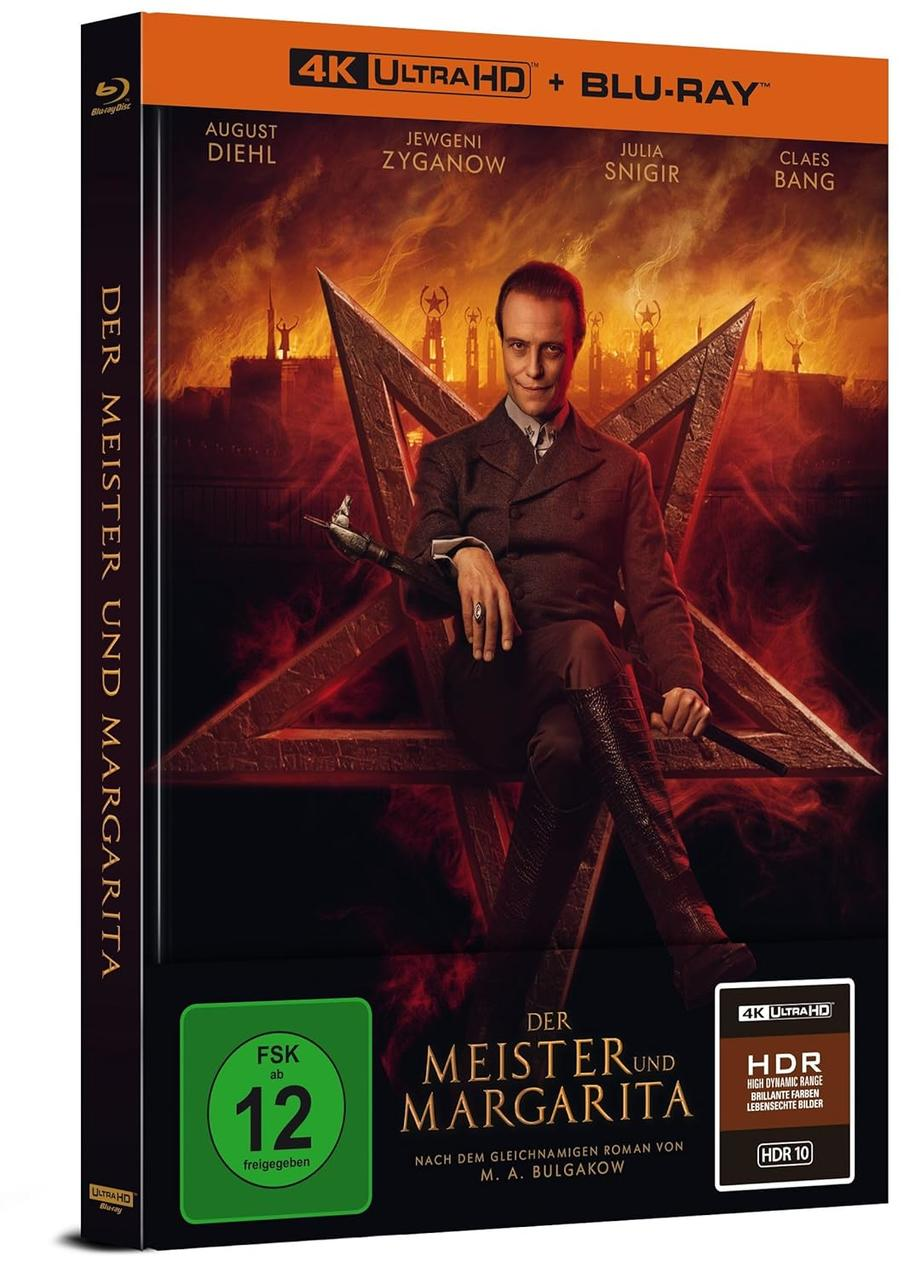 Filmcover mit einem Mann, der auf einem Stuhl sitzt, vor einem roten Stern. Titel: "Der Meister und Margarita".