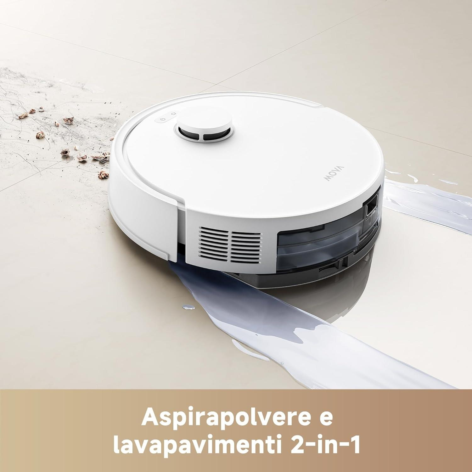 Aspirapolvere robot bianco su pavimento lucido, aspira acqua, sfondo sfocato.