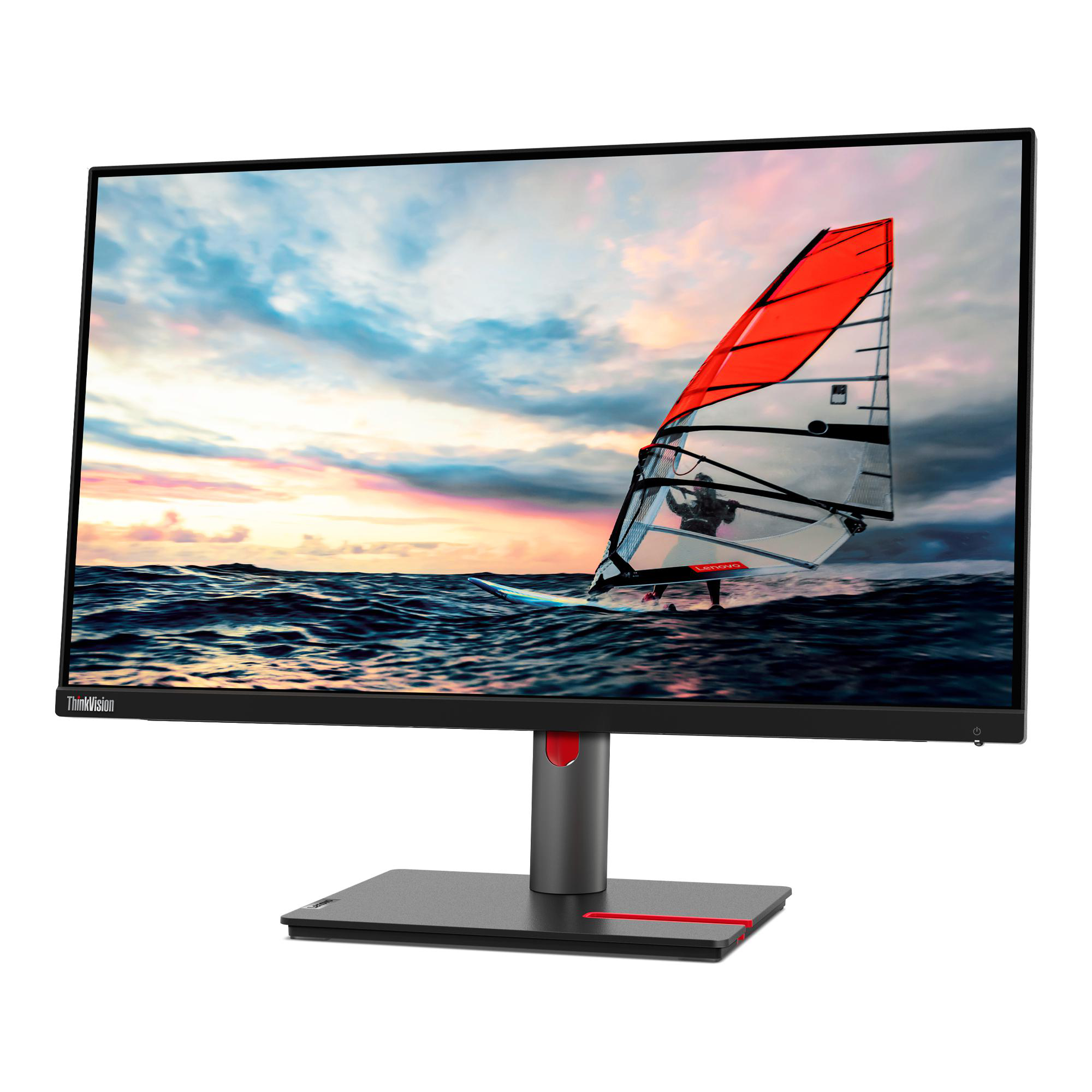 Monitor mit Segelboot vor Sonnenuntergang. Schwarzer Rahmen, roter Akzent am Fuß. ThinkVision-Logo.