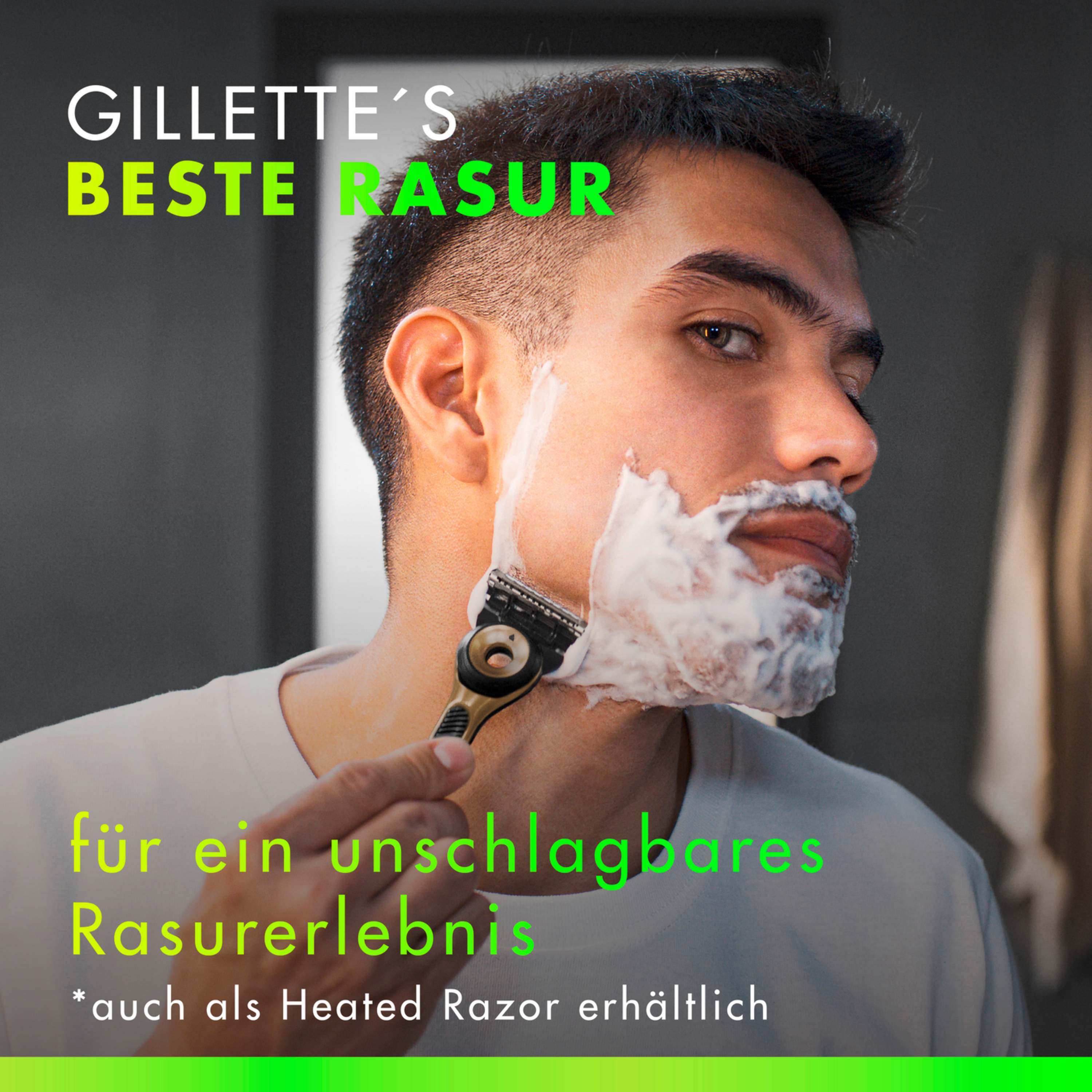 Mann rasiert sich mit Gillette Labs Rasierer. Bart mit Schaum bedeckt, Text: Beste Rasur.