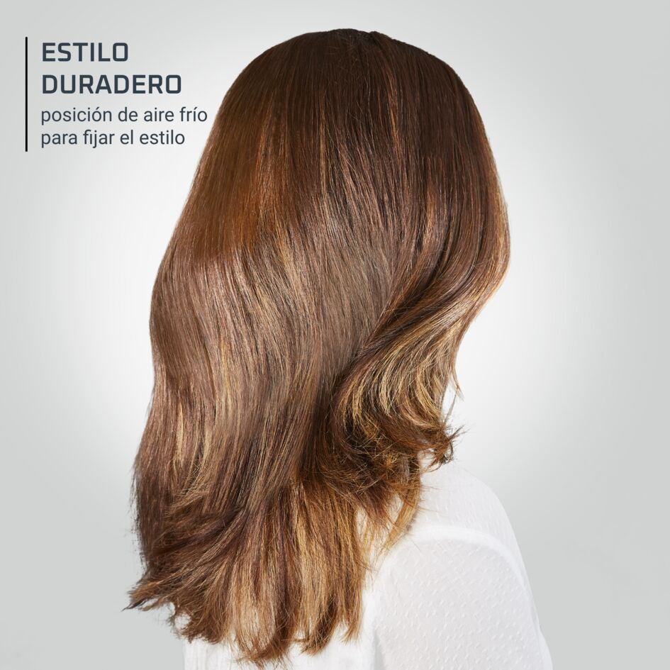Vista posterior de mujer con cabello castaño. Texto: Estilo duradero, posición de aire frío para fijar.