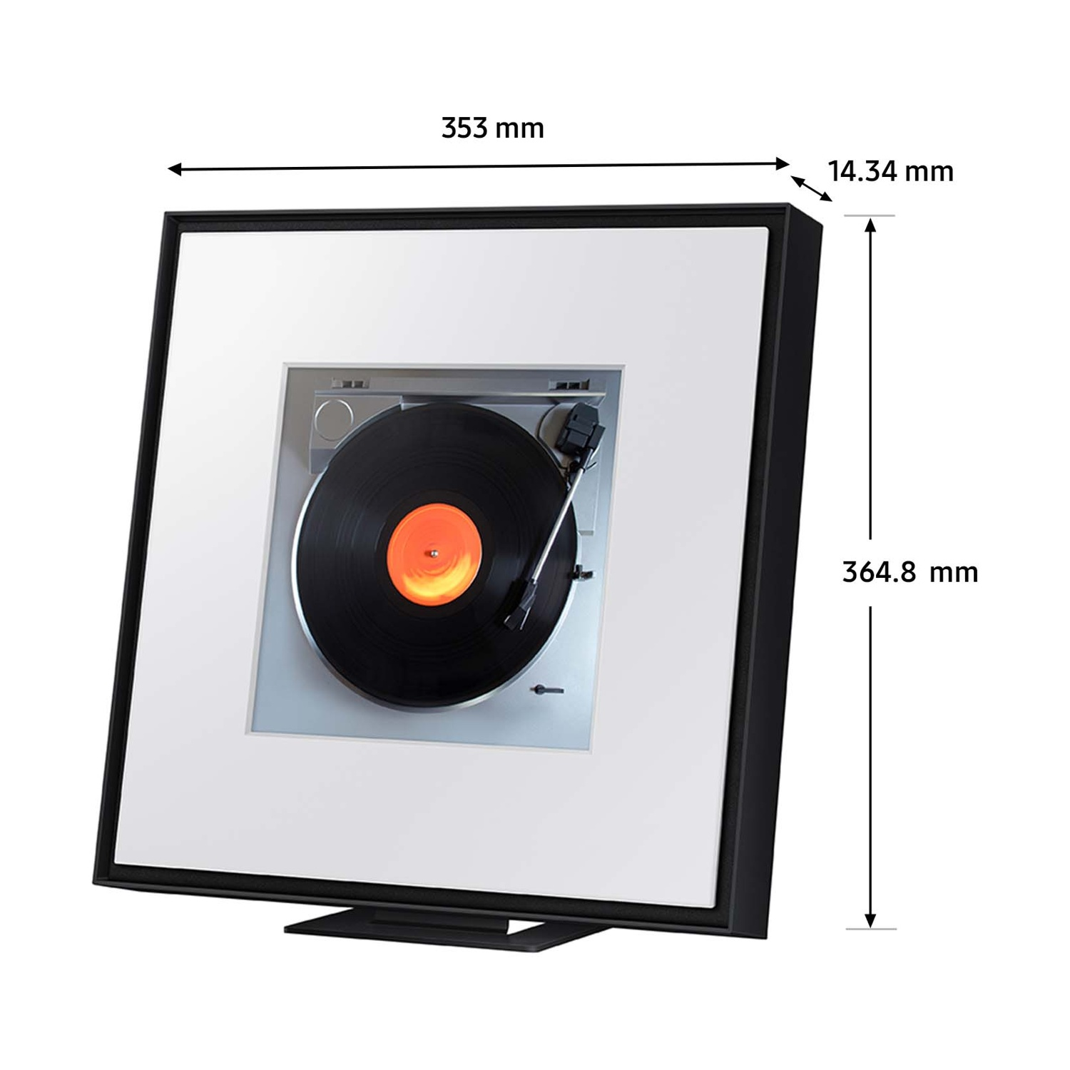 Un'immagine con dimensioni, che mostra un giradischi con vinile nero ed etichetta arancione in una cornice.