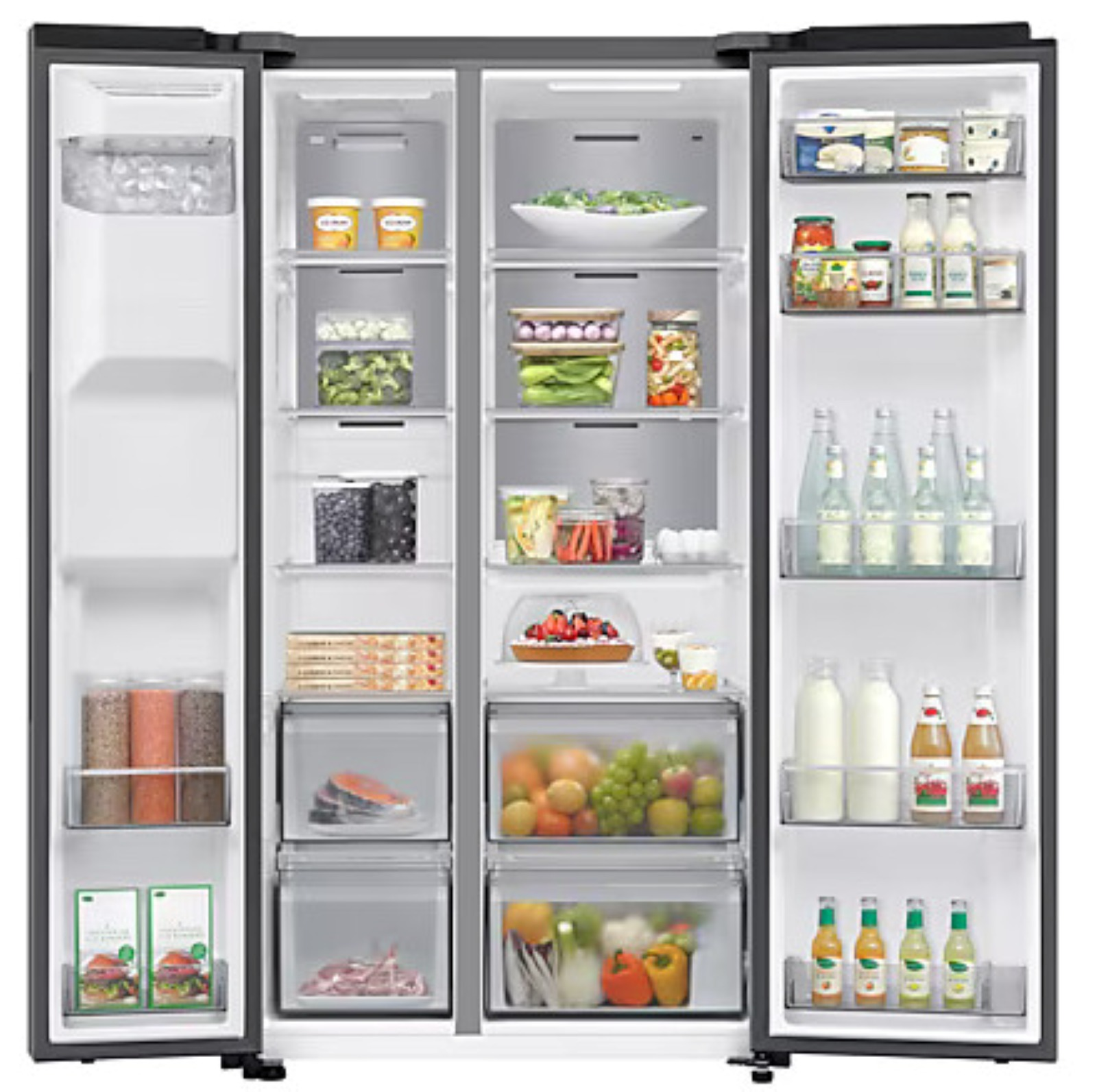 Wnętrze lodówki załadowane produktami spożywczymi na półkach i w szufladach.