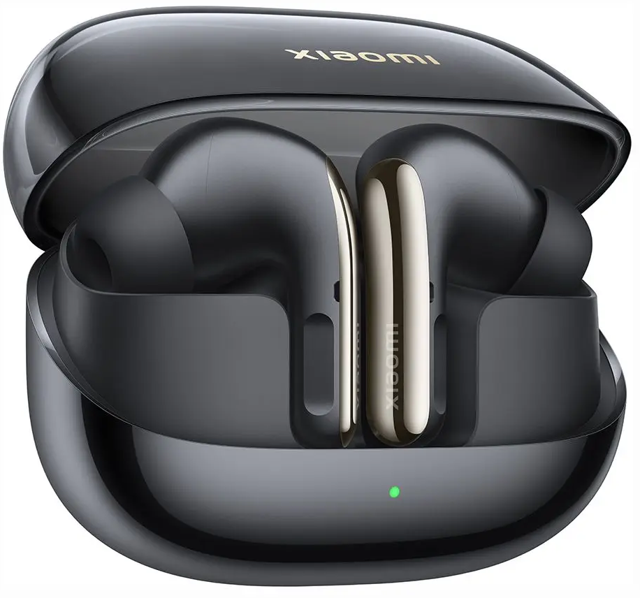 Nyitott fekete töltőtok két fülhallgatóval, 'Xiaomi' felirattal.