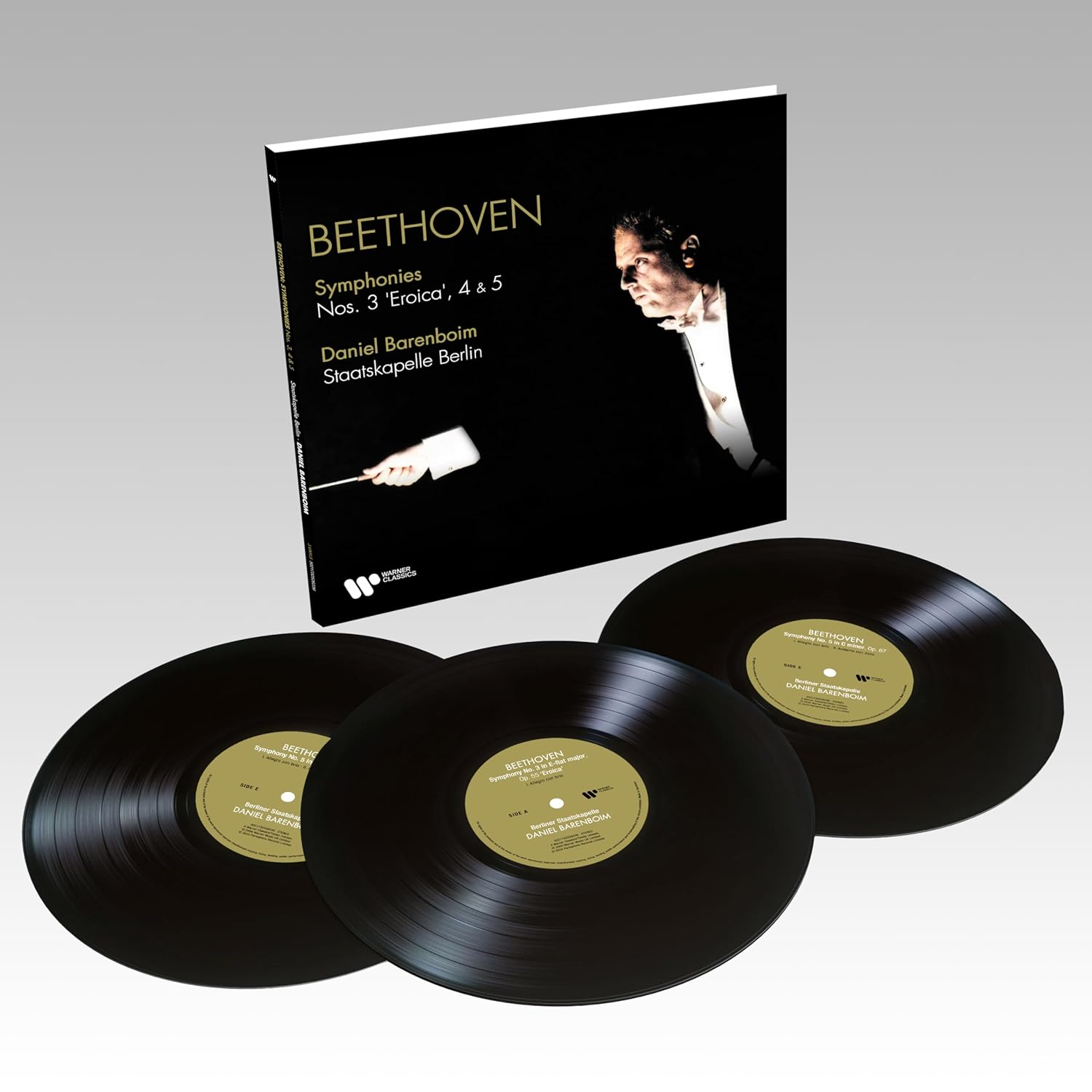 Beethoven album három bakelit lemezzel. A borítón szöveg és karmester portréja látható. A lemezek feketék, arany címkékkel.