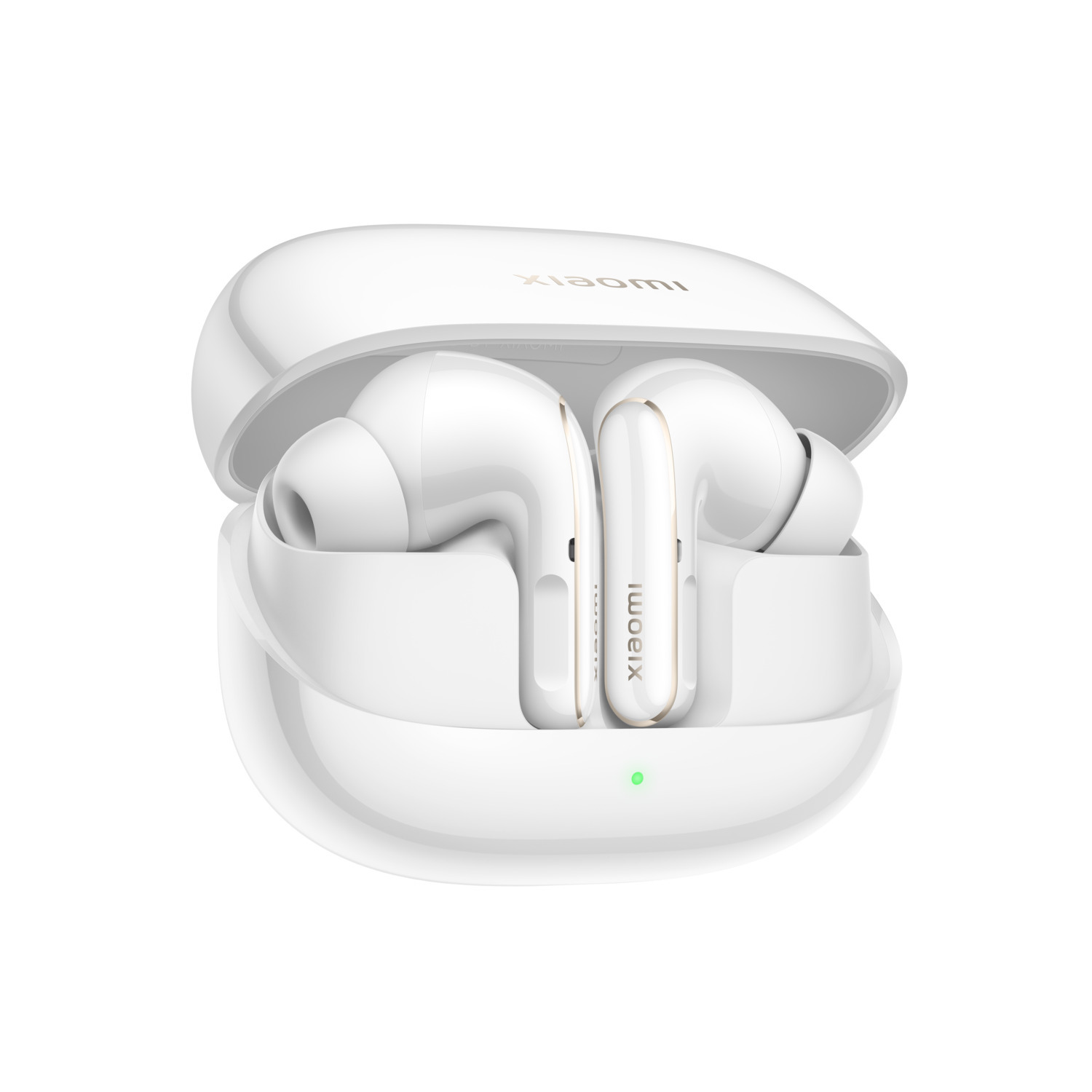 Écouteurs Xiaomi blancs dans un étui de chargement ouvert. Écouteurs dans l'étui. Lumière verte sur l'étui.