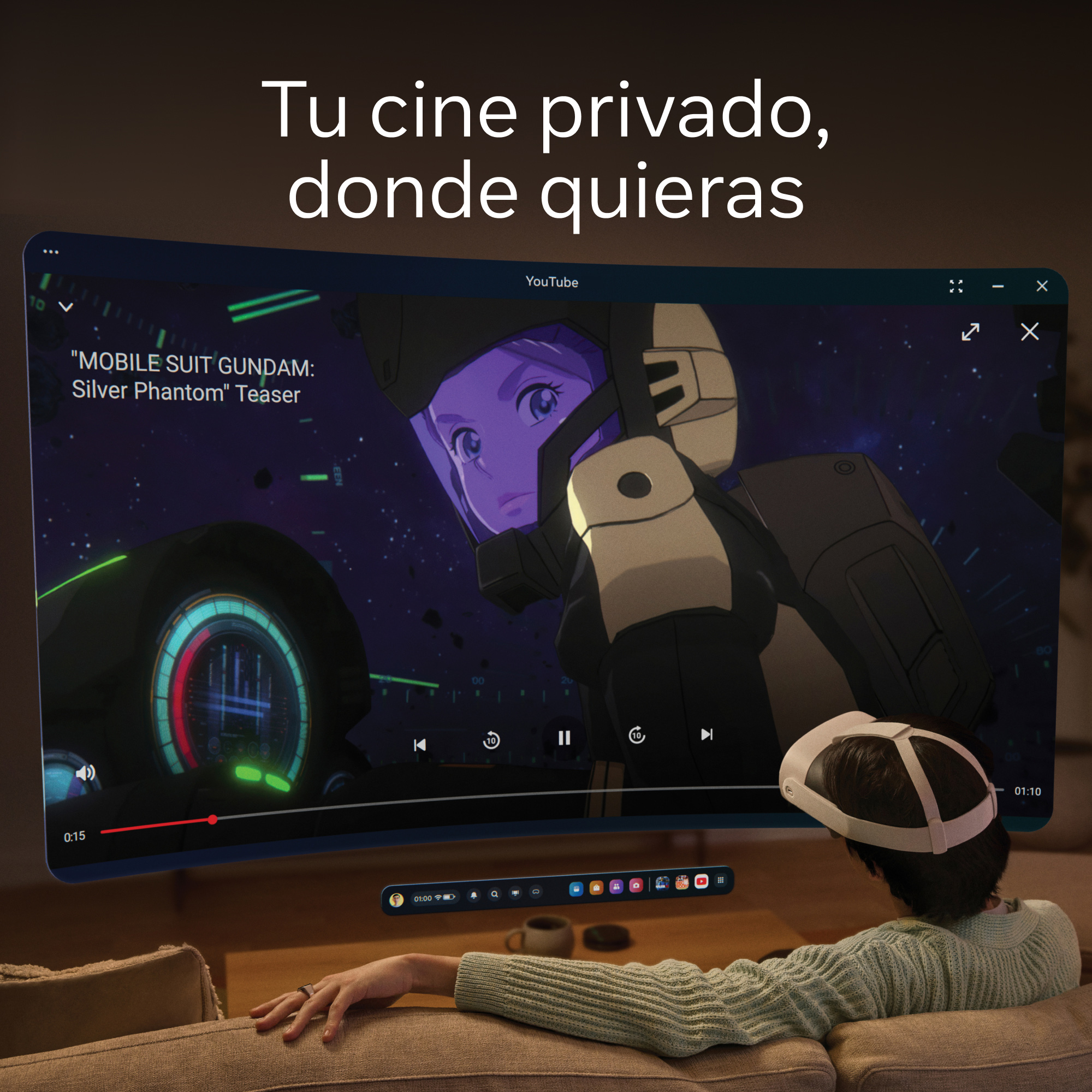 Persona viendo un video en un casco de realidad virtual. Texto: Tu cine privado, donde quieras.