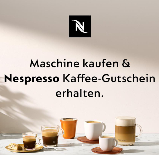 Kaffeetassen auf einem Tisch mit deutschem Text.