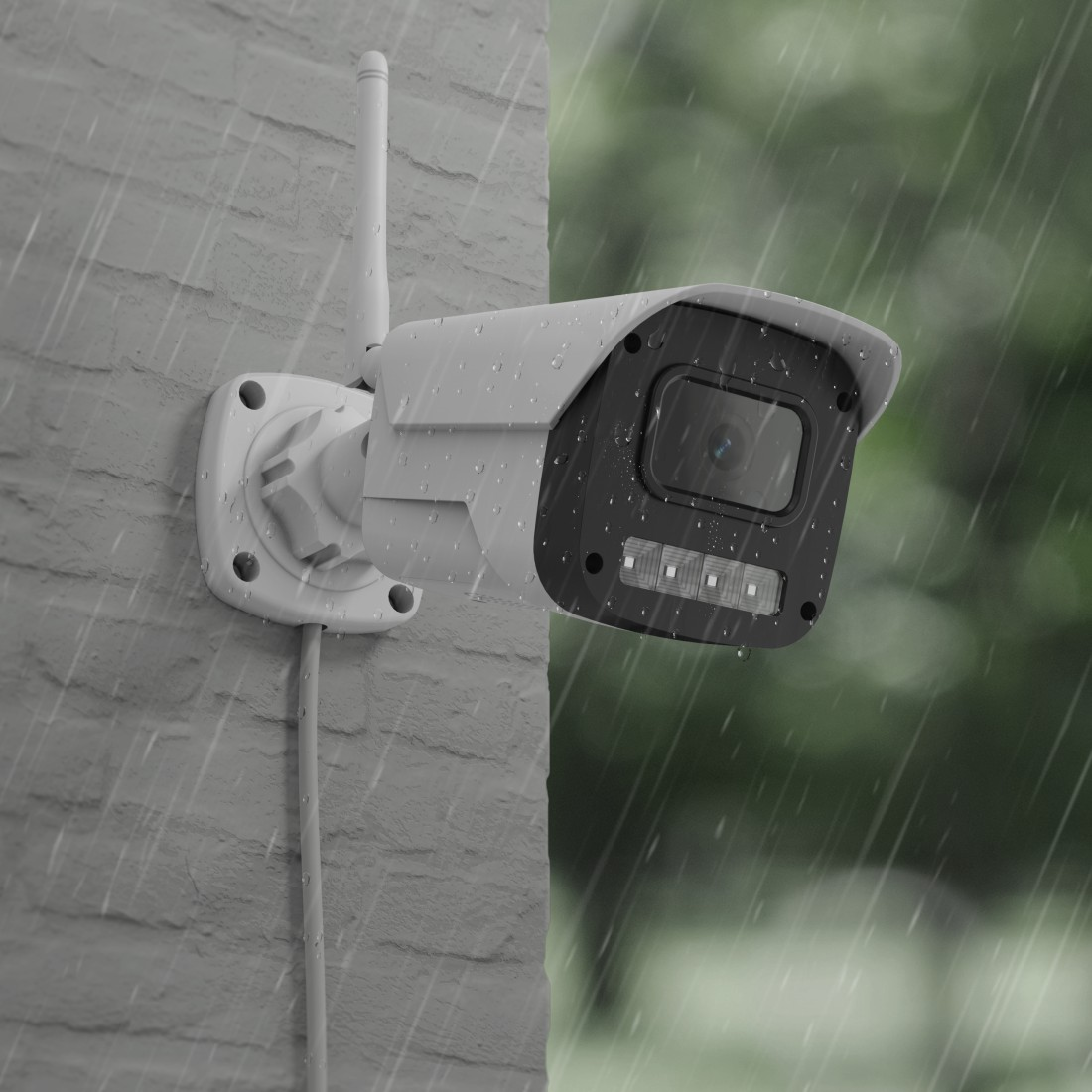 Weiße Überwachungskamera an einer Wand mit Regen und IP54-Logo.