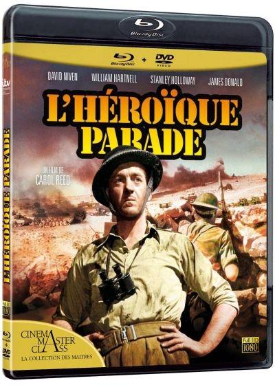 Jaquette du DVD du film 'L'Héroïque Parade'. Un homme en uniforme devant une scène de guerre. Titre en haut.