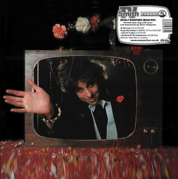 Albumcover mit Mann im Fernsehbildschirm, Blumen, Text und Barcode.