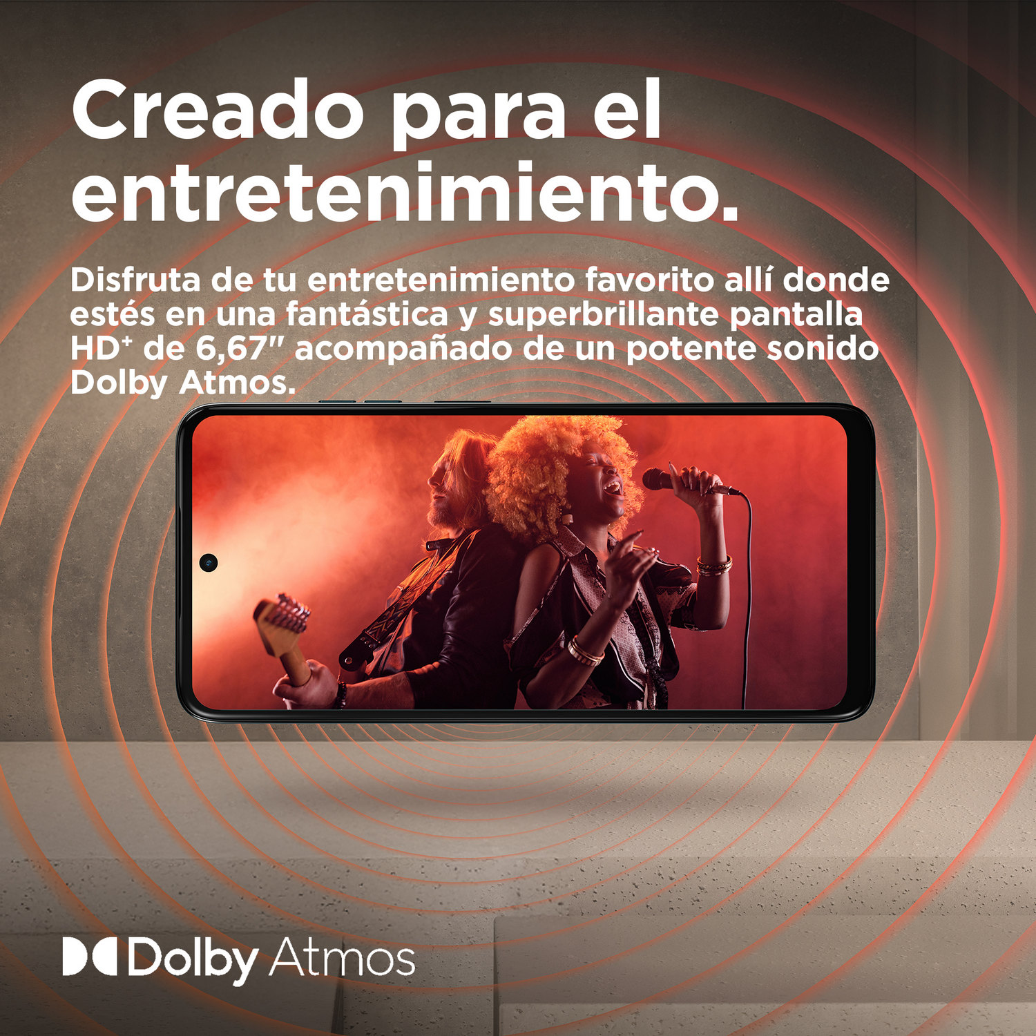 Smartphone reproduciendo un video. Dos personas en la pantalla. Fondo marrón y naranja.