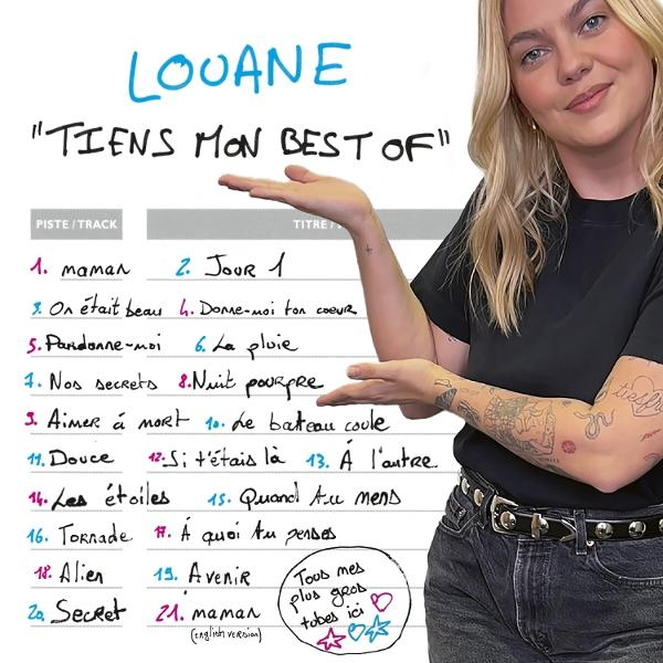 Femme blonde montre une liste de titres de chansons. La liste s'intitule "TIENS MON BEST OF" par LOUANE.