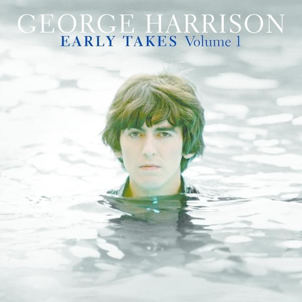 George Harrison dans l'eau. Image de couverture d'album. Titre : Early Takes Volume 1. Il regarde le spectateur, cheveux bruns et chemise noire.