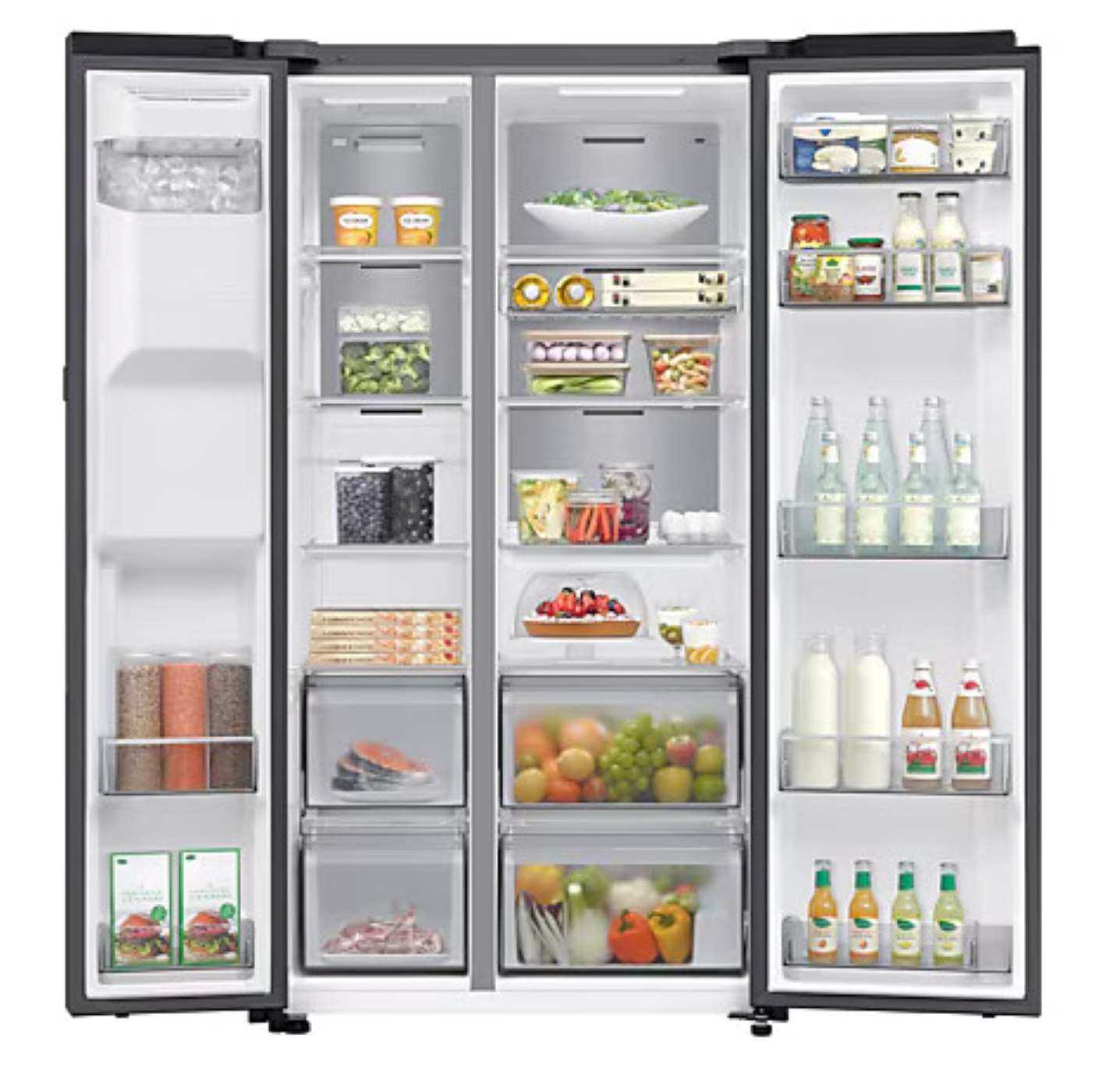 Lodówka z otwartymi drzwiami, wypełniona jedzeniem i napojami.