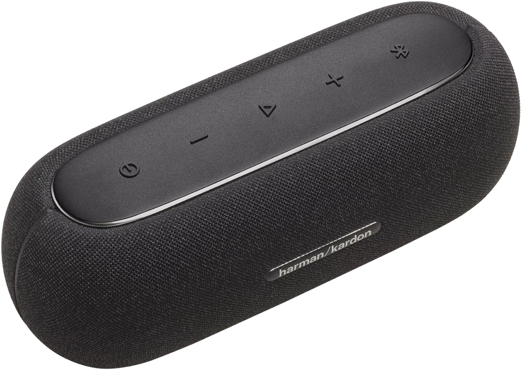 Fekete Harman Kardon hangszóró. Szürke szövetborítás és gombok a tetején. Szögletes felvétel.