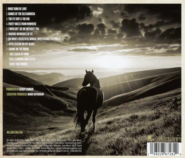 Album-Rückseite. Ein Pferd steht auf einem Hügel, abgewandt, mit Sonnenuntergang im Hintergrund. Tracklist wird gezeigt.
