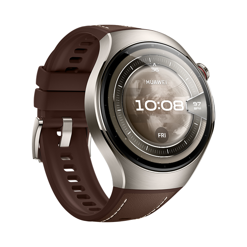 Srebrny smartwatch z brązowym paskiem, wyświetlający czas, widok pod kątem.