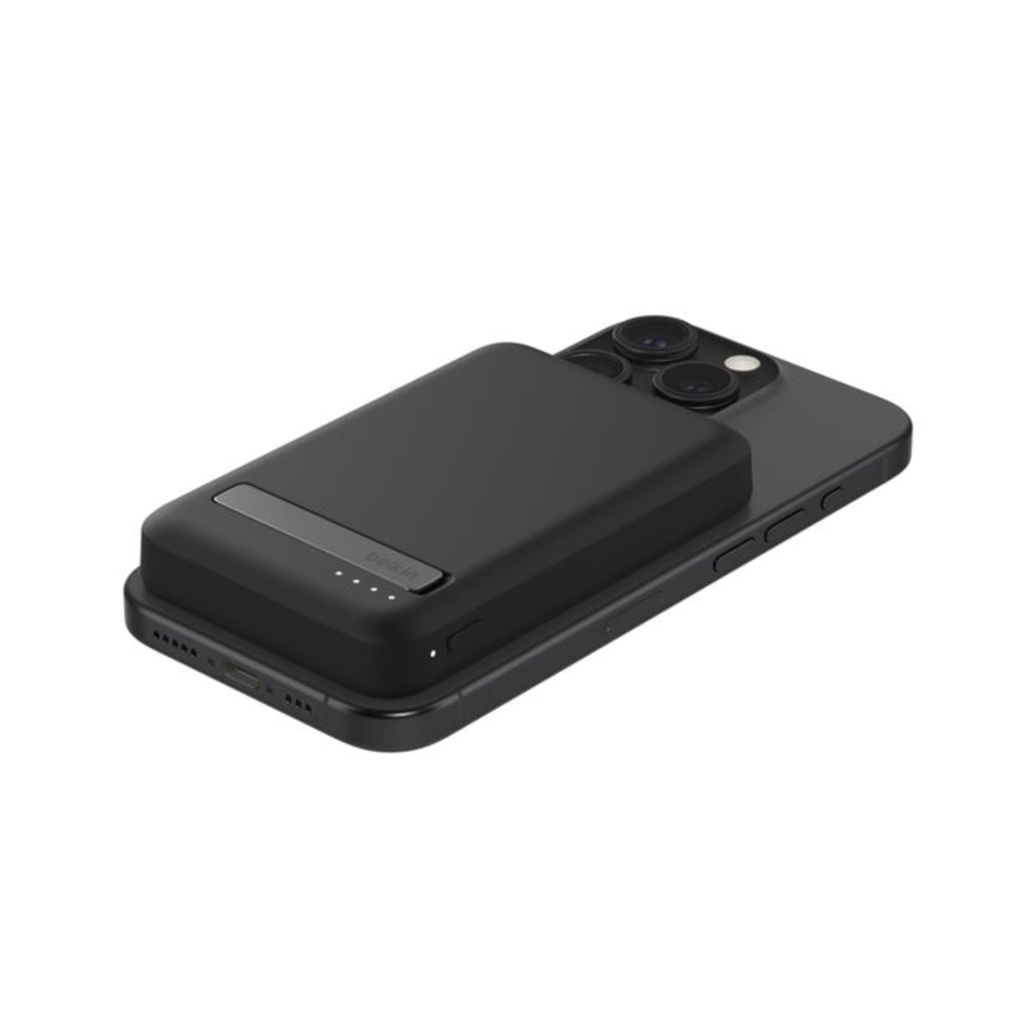 Batterie externe Belkin noire fixée à l'arrière d'un téléphone.