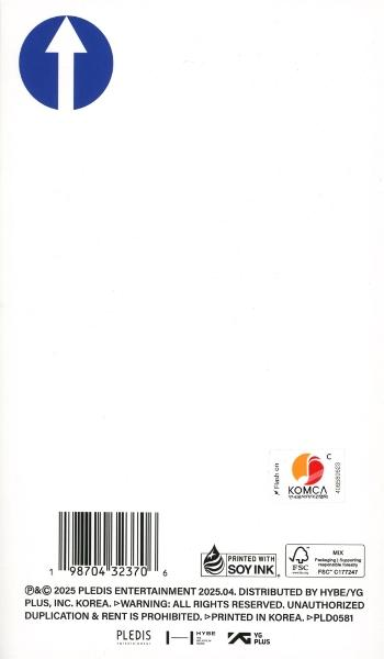 Weißer Hintergrund mit blauem Pfeil und Text, mit Barcode.