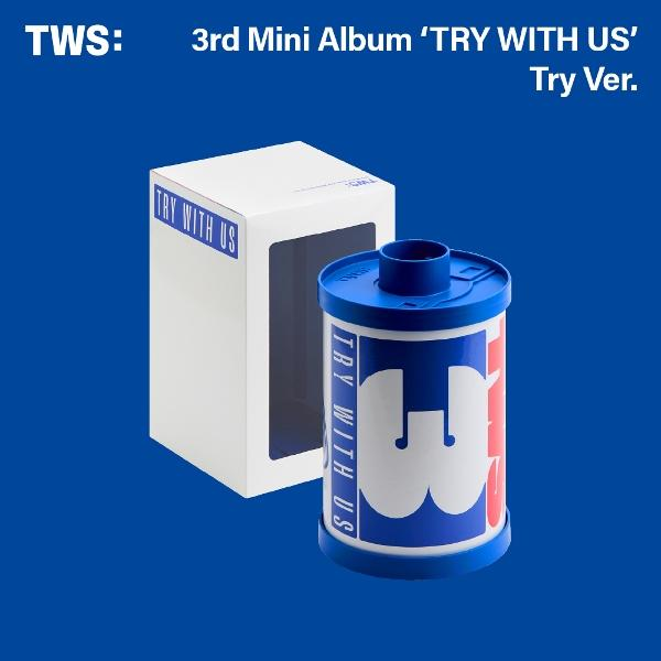 Albumverpackung mit weißer Box und blauem Filmkanister mit Text "Try With Us".