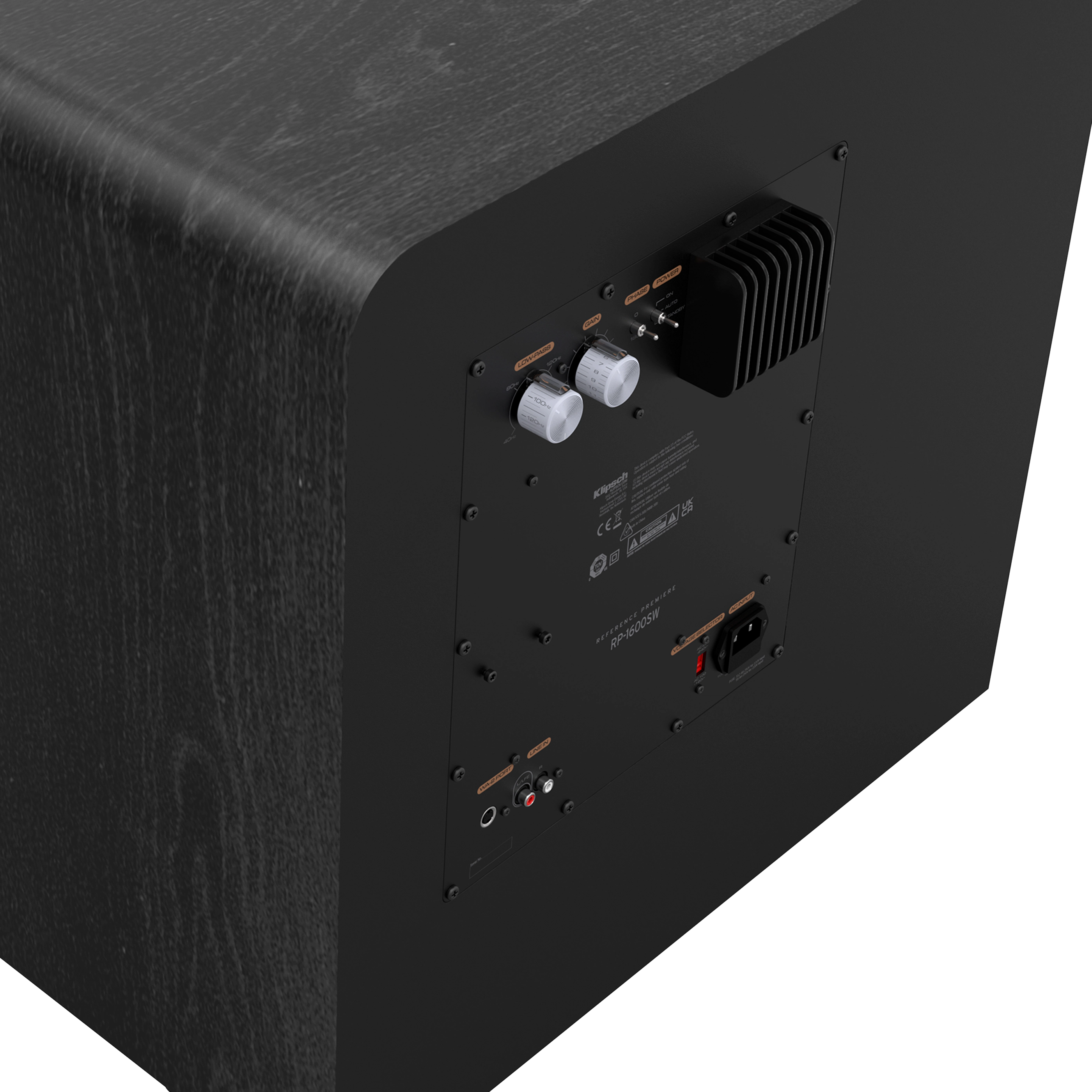 Schräge Ansicht der schwarzen Subwoofer-Rückseite. Bedienelemente und Anschlüsse sichtbar. Dunkler Hintergrund.
