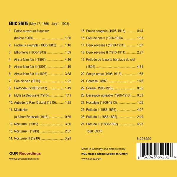Eine CD-Hülle mit einer Liste von Musikstücken. Text: Eric Satie und ein Barcode.