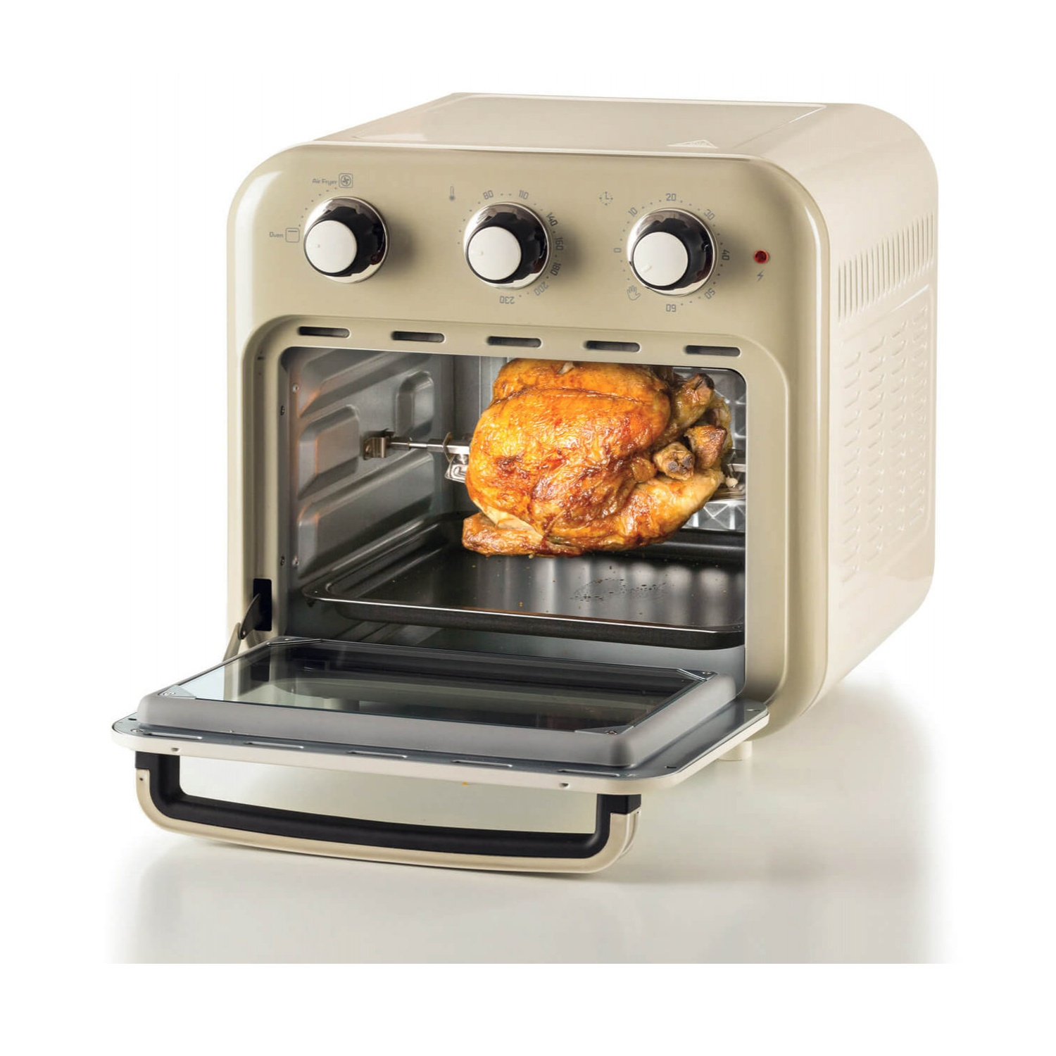 Friggitrice ad aria con pollo arrosto all'interno, porta aperta. Esterno beige e bianco con manopole di controllo.