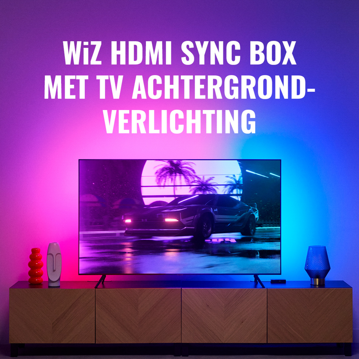 TV met kleurrijke lichten. De lichten zijn boven en onder de TV.
