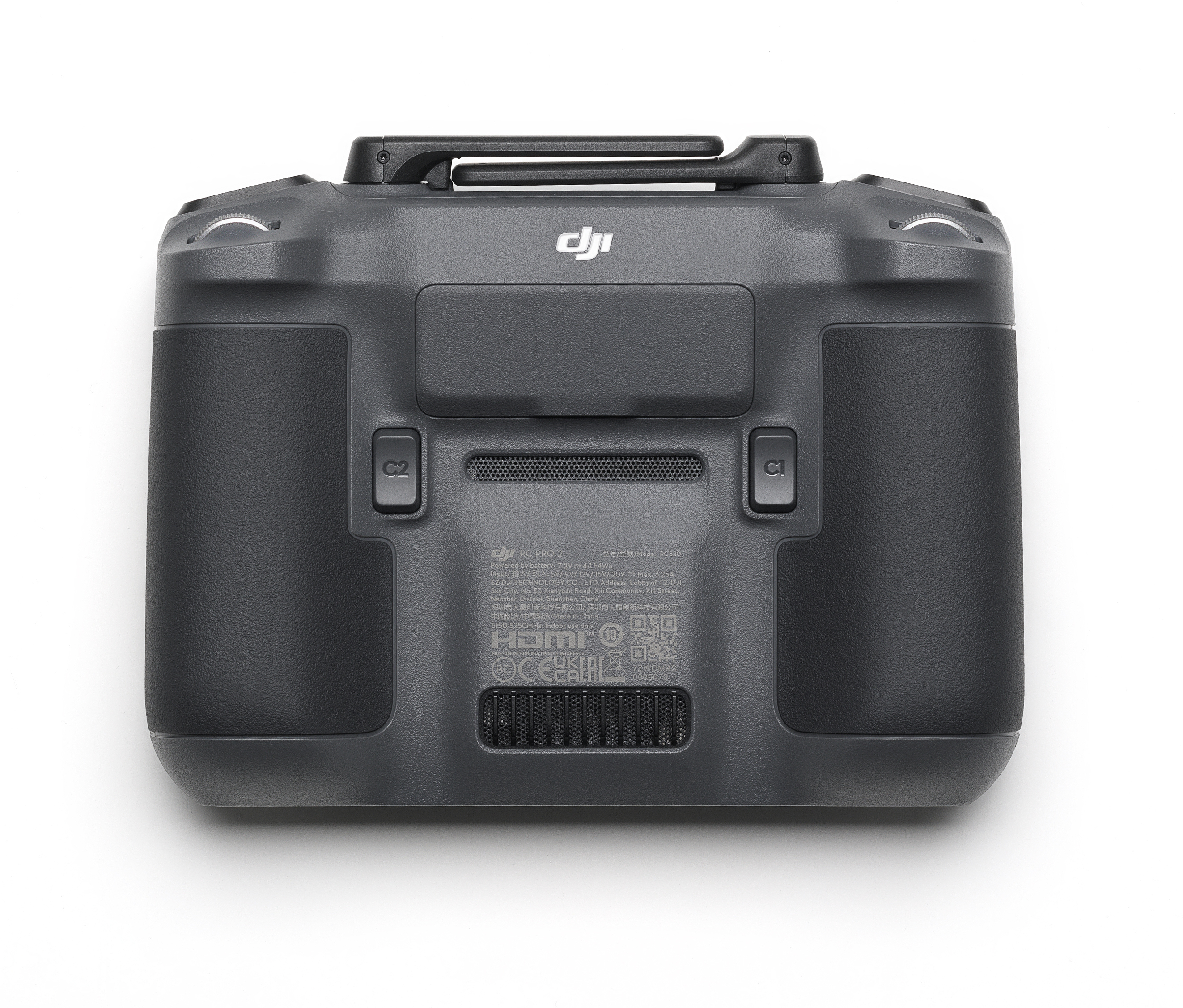 Czarny kontroler drona, widok z tyłu, na białym tle. Posiada przyciski, uchwyt i kod QR.