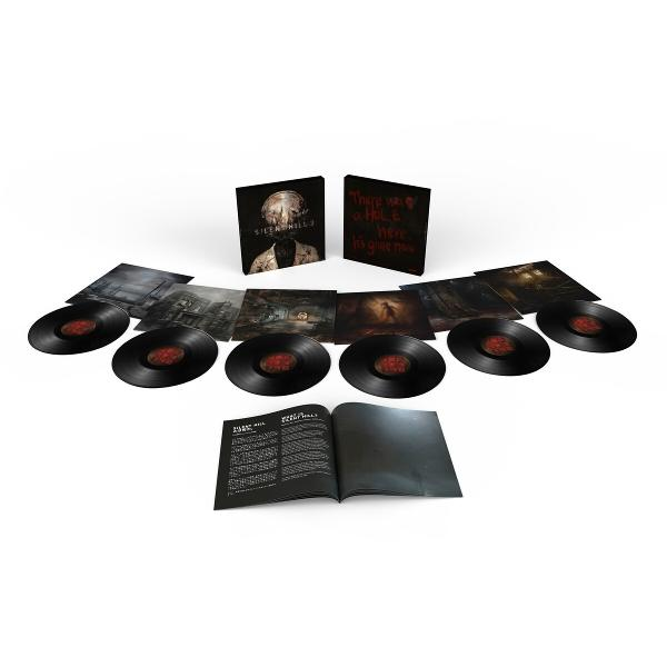 Box-Set von 'Silent Hill 2' Schallplatten, inklusive Albumcover, Booklets und mehrere Platten.