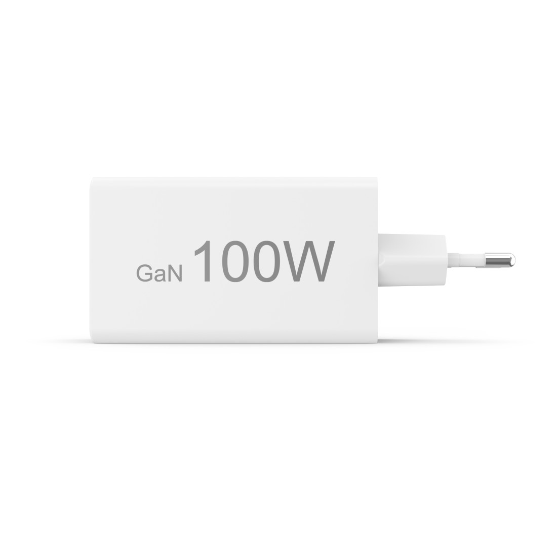 Weißes Ladegerät mit Aufdruck 'GaN 100W'. Hat einen Stecker und einen rechteckigen Körper. Weißer Hintergrund.