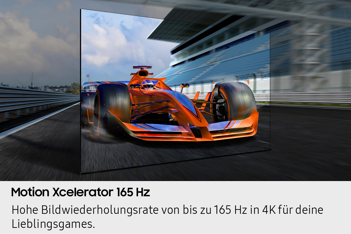 Schermo TV che mostra un'auto da corsa su una pista con testo 'Motion Xcelerator 165 Hz'.
