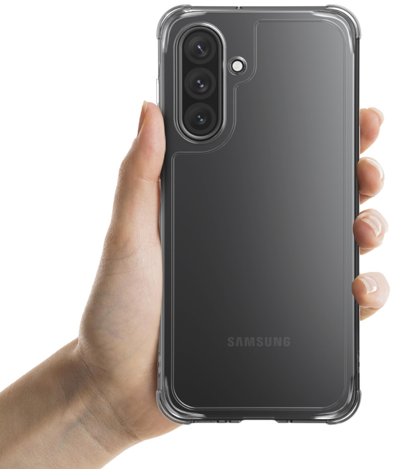 Dłoń trzymająca telefon z przezroczystym etui. Telefon jest ciemnoszary z trzema obiektywami aparatu.