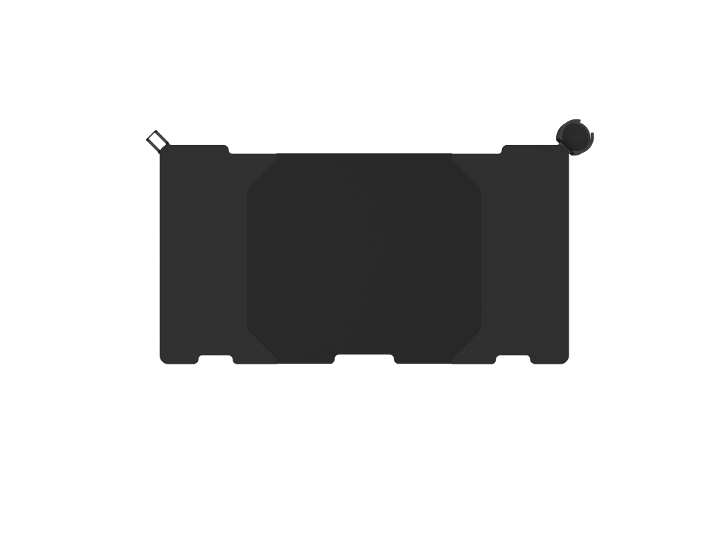 Widok z góry na czarne biurko o teksturowanej powierzchni i zaokrąglonych rogach.