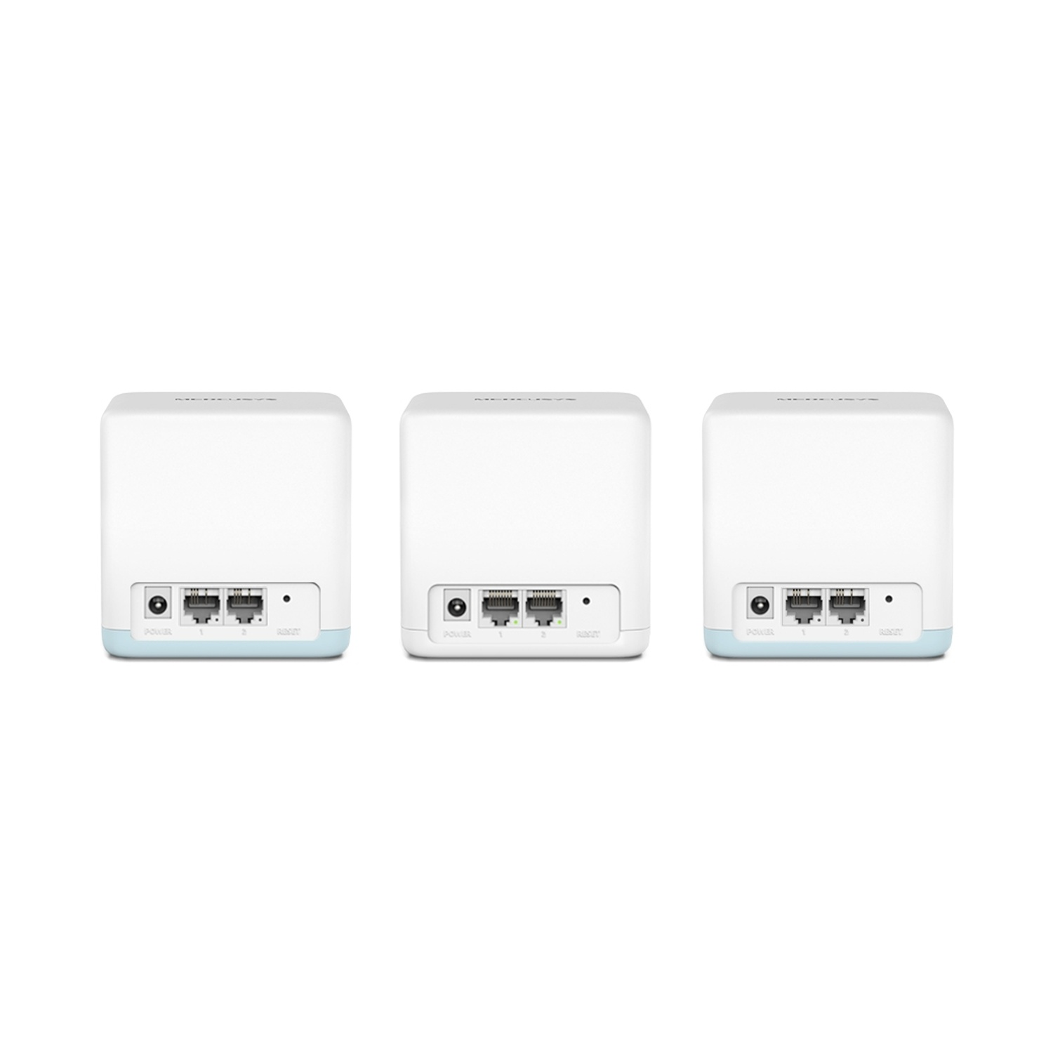 Tre dispositivi mesh Wi-Fi bianchi con porte sul retro, disposti in fila su sfondo bianco.
