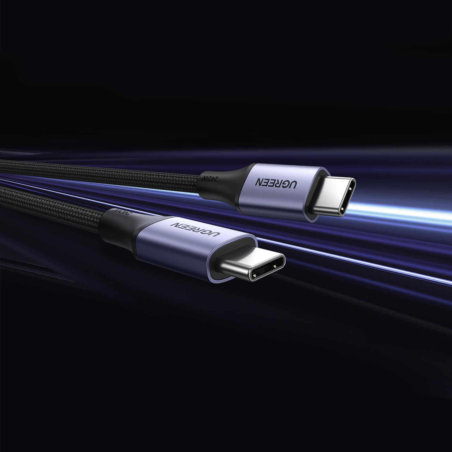 İki adet USB-C kablosu. Her ikisi de UGREEN yazısıyla siyah ve gümüş renginde.