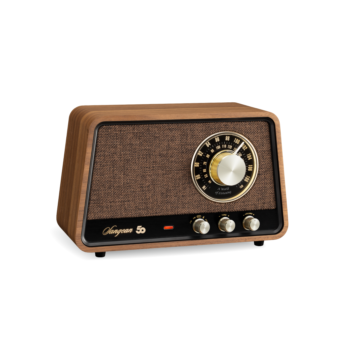 Holzradio mit braunem Lautsprecherbezug und Drehknopf. Schwarzer Hintergrund.