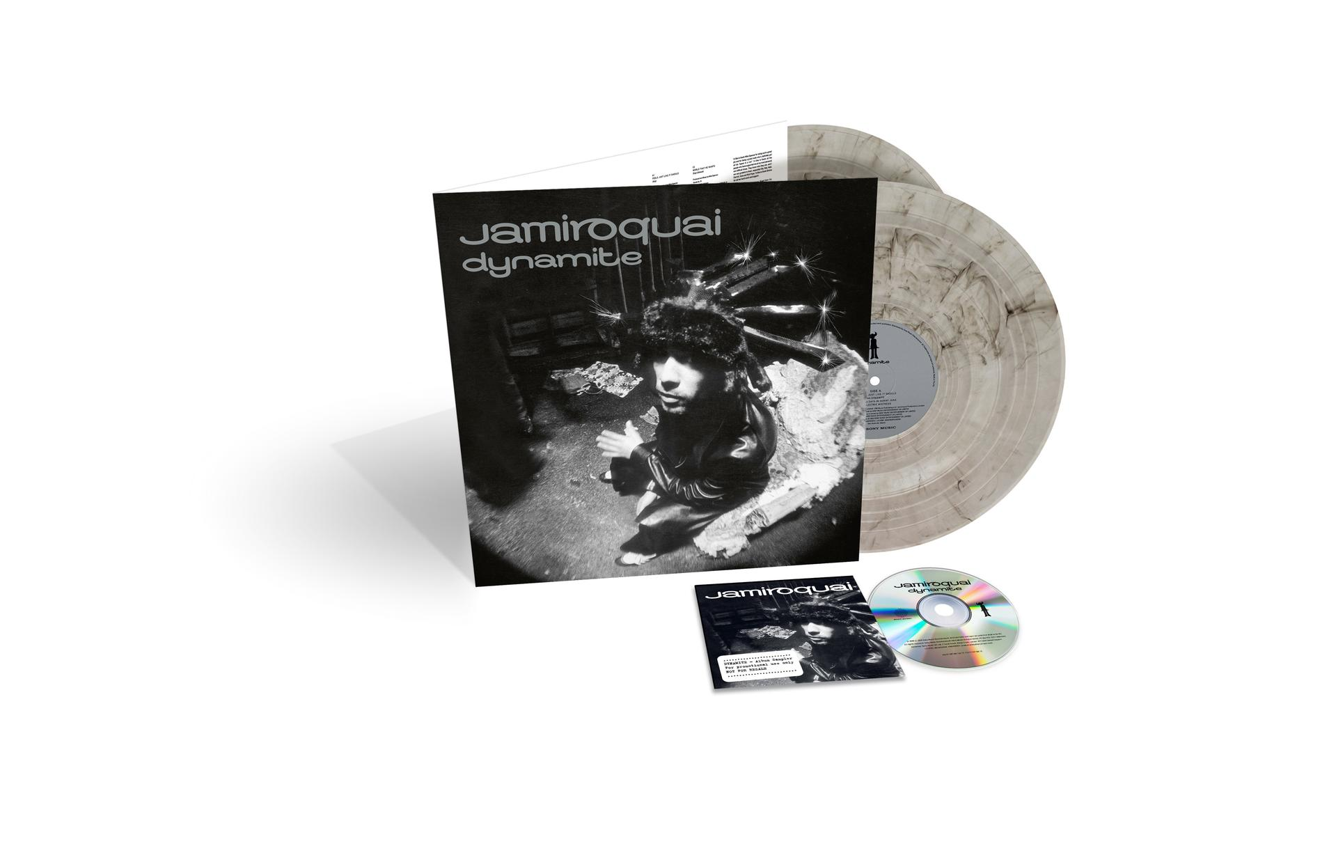 Jamiroquai Dynamite Albumcover mit Vinyl und CD