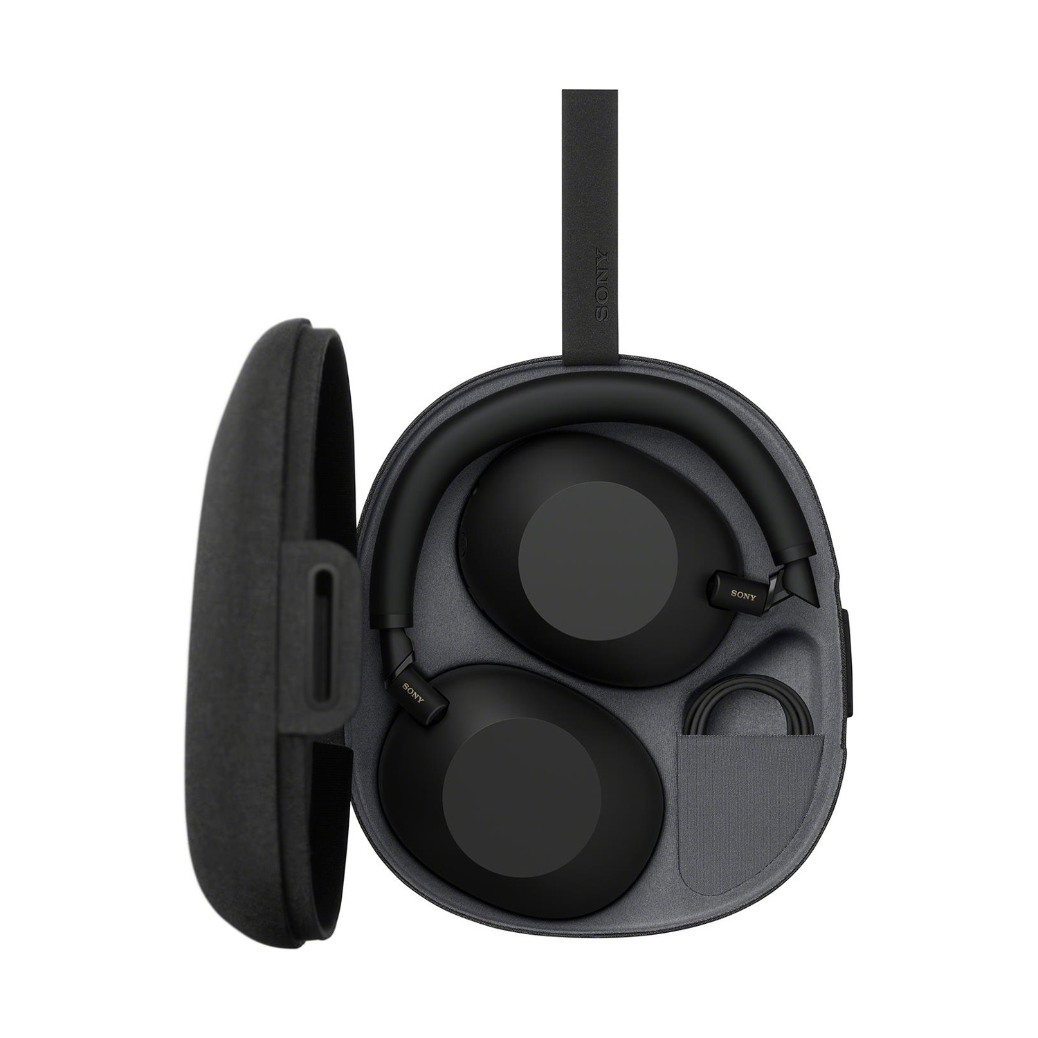 Cuffie nella custodia, con cavo di ricarica. Testo: WH-1000XM6.