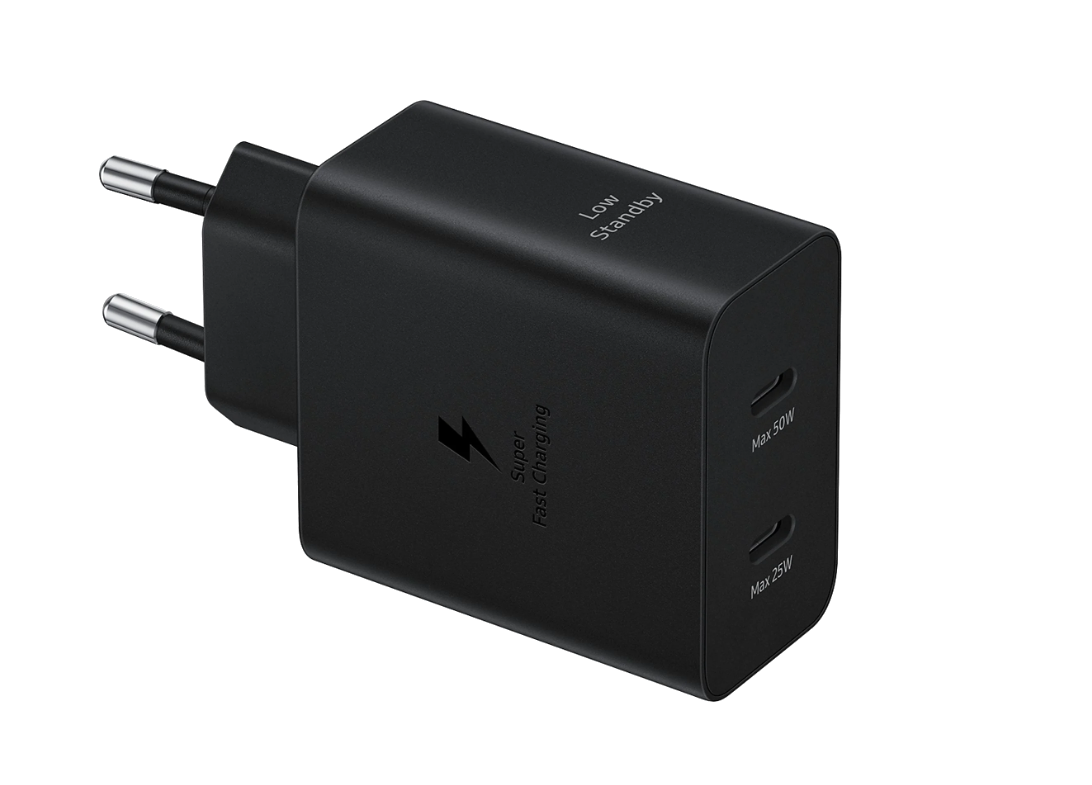 Siyah Samsung Süper Hızlı Şarj adaptörü. AB prizleri için iki uç, Max 50W ve Max 25W.
