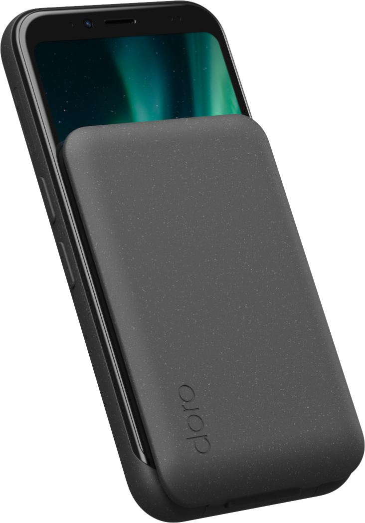 Schwarzes Telefon mit grauem Gehäuse. Der Bildschirm zeigt eine grüne und blaue Aurora.