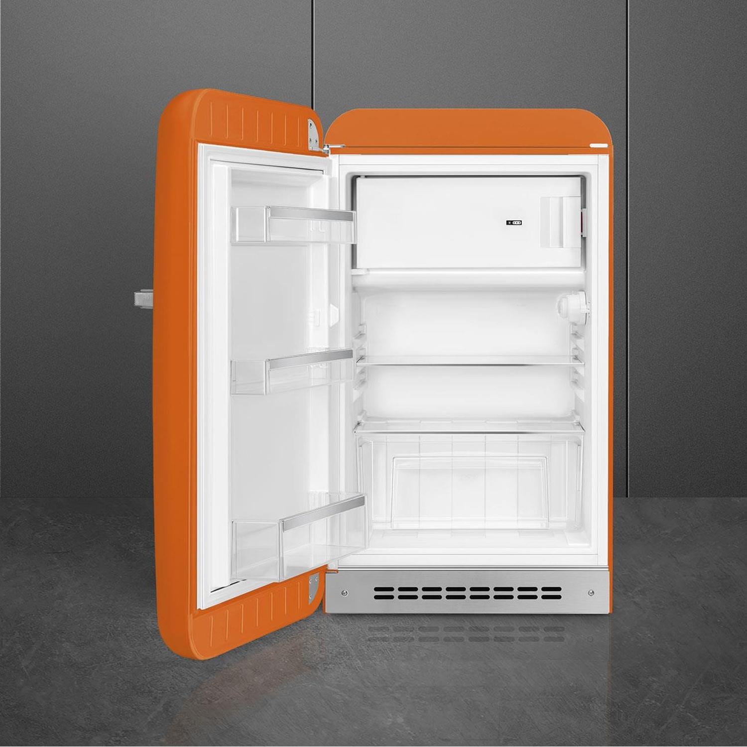 Etichetta energetica con valutazioni per un frigorifero.