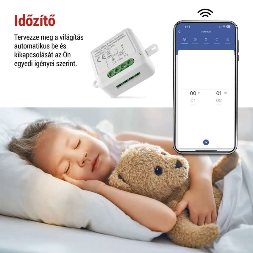 Gyerek alszik mackóval, telefon időzítőt mutat.