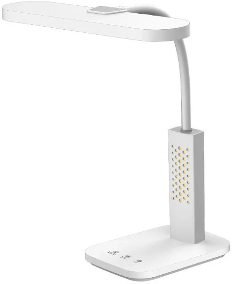 Biała lampa biurkowa, zakrzywione ramię, prostokątna głowica i prostokątna podstawa.