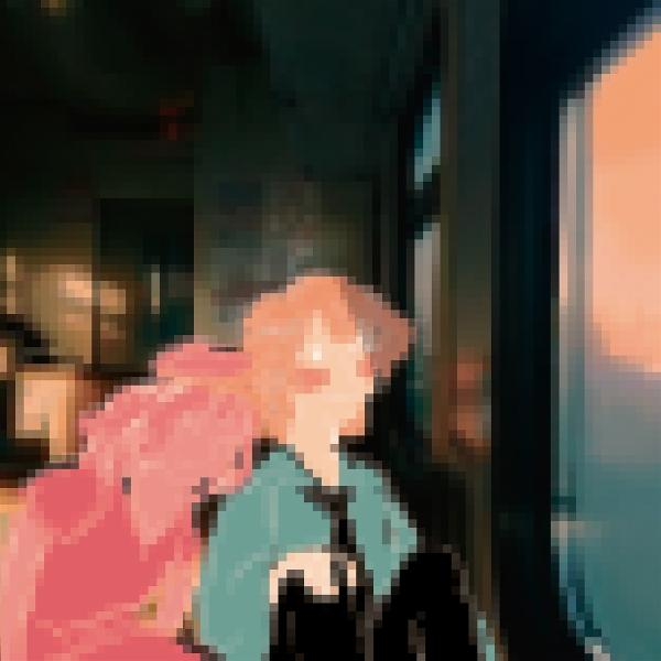 Verpixeltes Bild von zwei Personen, die drinnen in der Nähe eines Fensters sitzen. Einer hat rosa Haare und lehnt sich an den anderen.