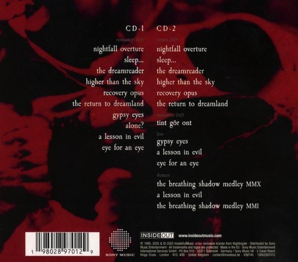 CD-Cover mit Titellisten und Credits auf dunklem roten Hintergrund.