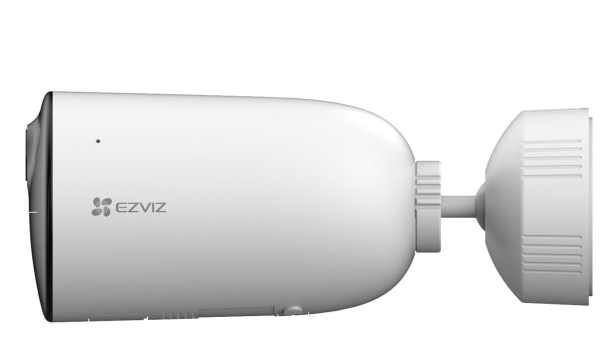 Biała kamera EZVIZ, białe tło, widok z boku.
