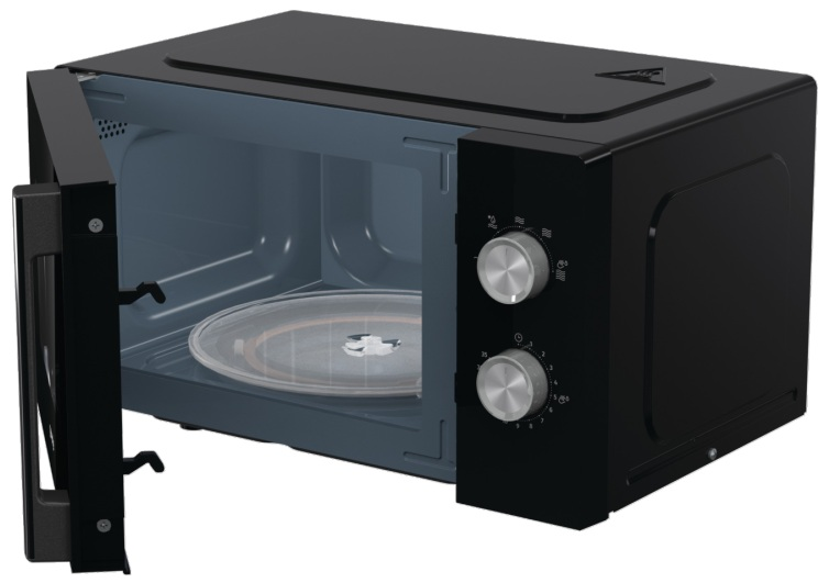 Czarna kuchenka mikrofalowa z otwartymi drzwiami, pokazująca szklany talerz i niebieskie wnętrze.